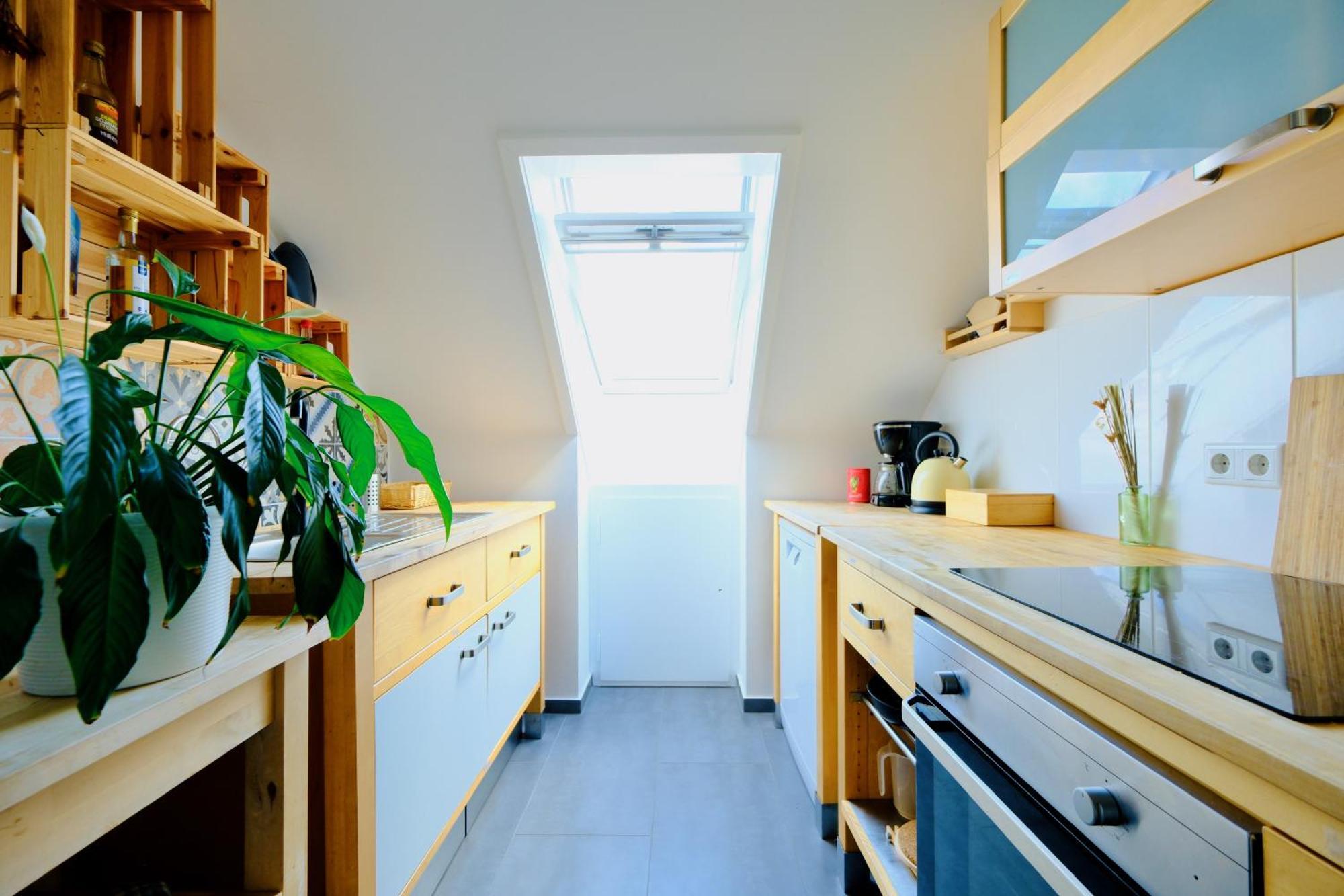 Happybnb - Stilvolles, Naturgelegenes Apartment Mit Blick Auf Den Mittellandkanal Und Die Wasserstadt Hannover - Kamin, Parken Und Spielplatz المظهر الخارجي الصورة